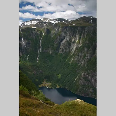Large Holiday In Unique Fjord Дом отдыха *