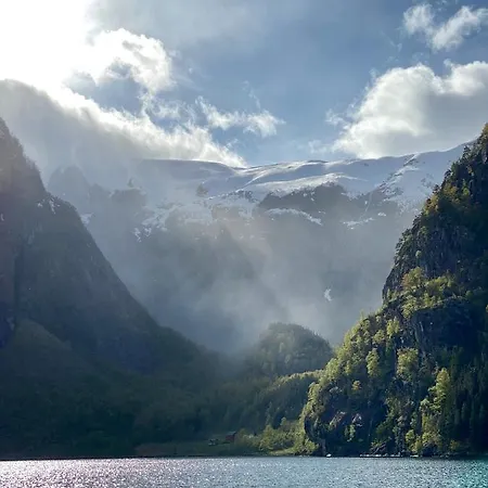 Дом отдыха Large Holiday In Unique Fjord Finnen