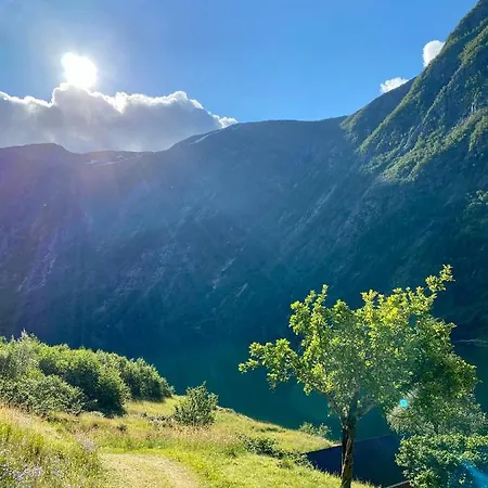 Large Holiday In Unique Fjord * Finnen