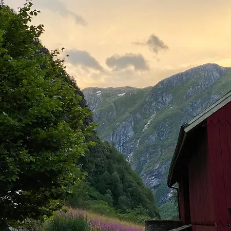 Large Holiday In Unique Fjord Ferienhaus *