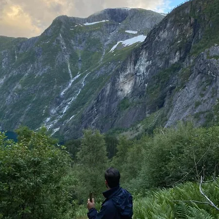 Large Holiday In Unique Fjord Finnen