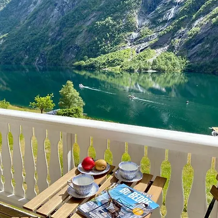 Large Holiday In Unique Fjord * Finnen