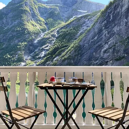 Large Holiday In Unique Fjord Ferienhaus Finnen